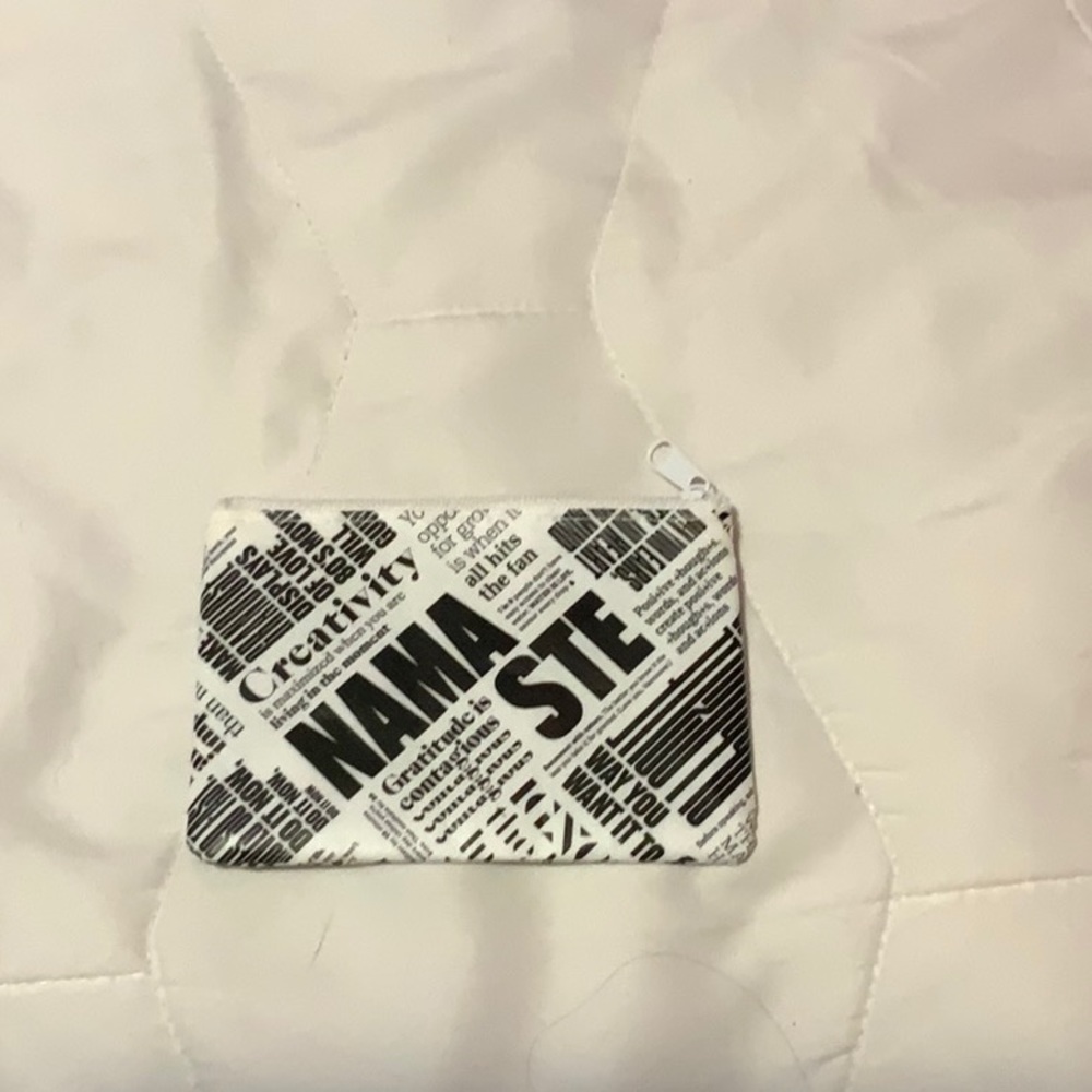 Lululemon card holder/ coin purse